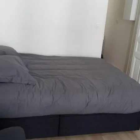 Magnifique Studio # Design # Batignolles#bestofblo Apartament Paryż